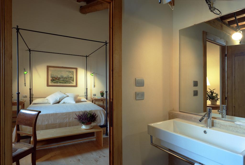 Fattoria Casamora - Suites Pian di Scò Buitenkant foto