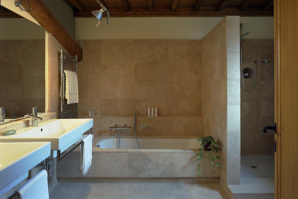 Fattoria Casamora - Suites Pian di Scò Buitenkant foto